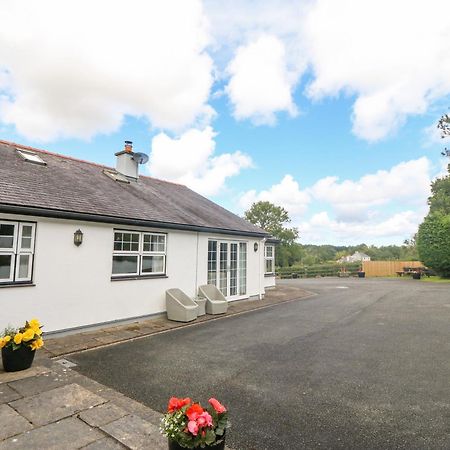 Bwthyn Clai Llangefni Exterior foto