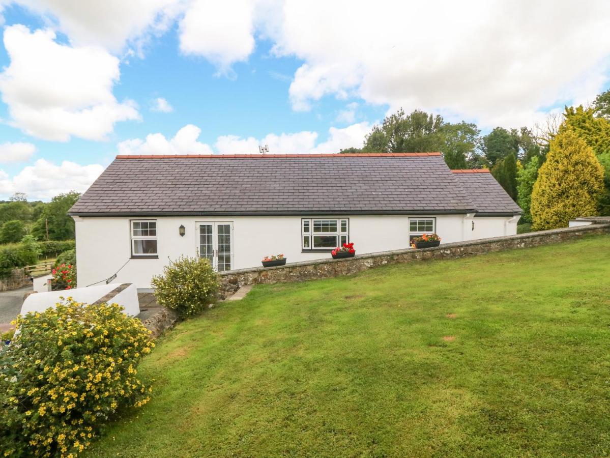 Bwthyn Clai Llangefni Exterior foto