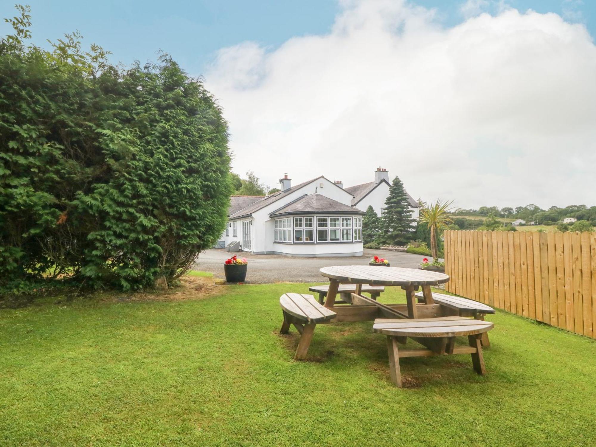 Bwthyn Clai Llangefni Exterior foto