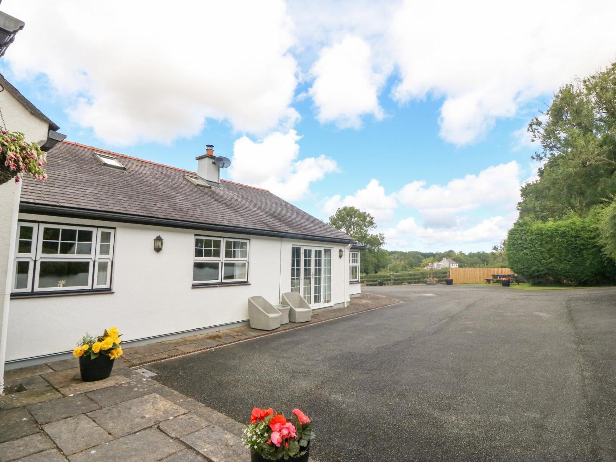 Bwthyn Clai Llangefni Exterior foto